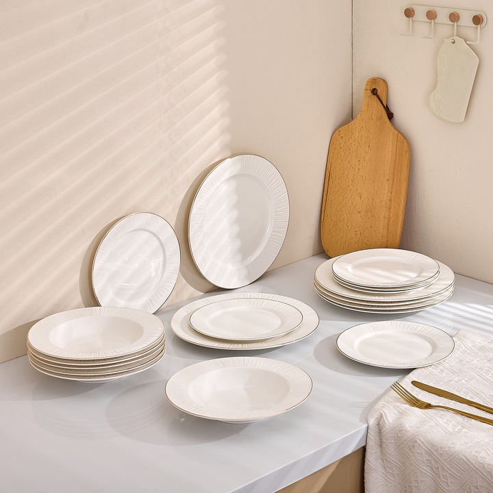 Serviciu de masa 18 piese "Soare", portelan – Set farfurii 6 persoane, decor relief, margine aurie