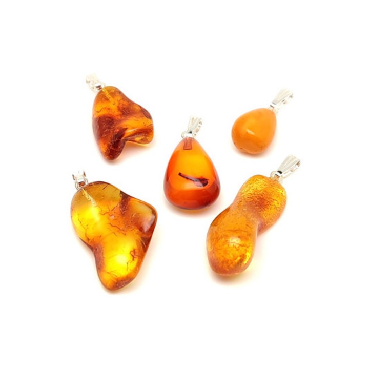 Borostyán medál ezüstözött 1-3cm