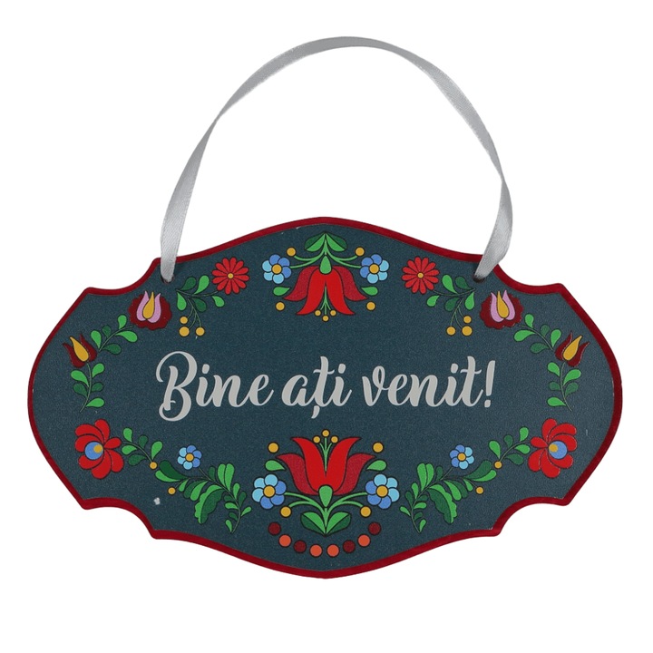 Placheta decorativa din lemn „Bine ati venit!” fundal inchis cu model floral traditional dimensiune 20.5 x 12.5 cm