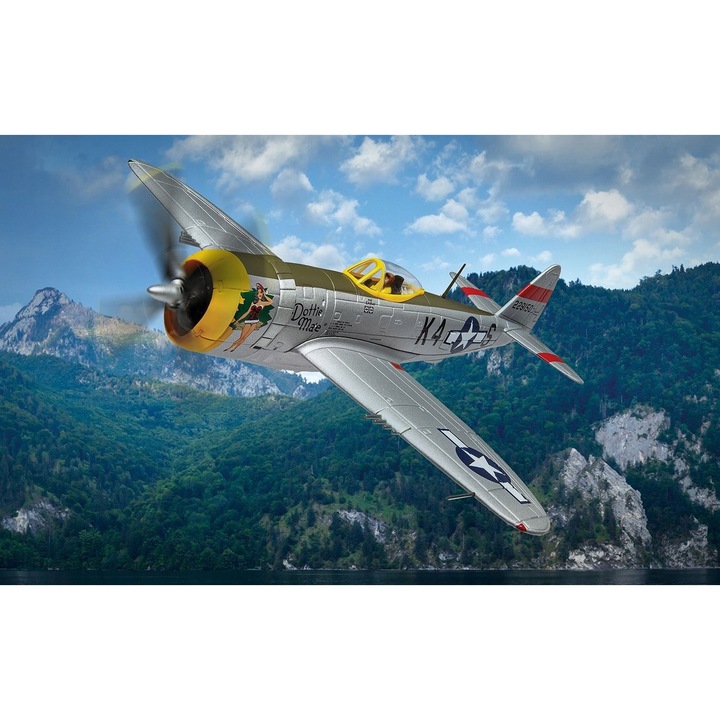Model avion Corgi P-47D Thunderbolt Dottie Mae, 1/72, plastic, pentru copii 5+ ani