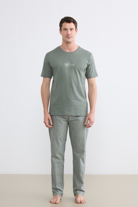 LC WAIKIKI, Pijama din bumbac cu pantaloni lungi cu model in dungi, Verde feriga