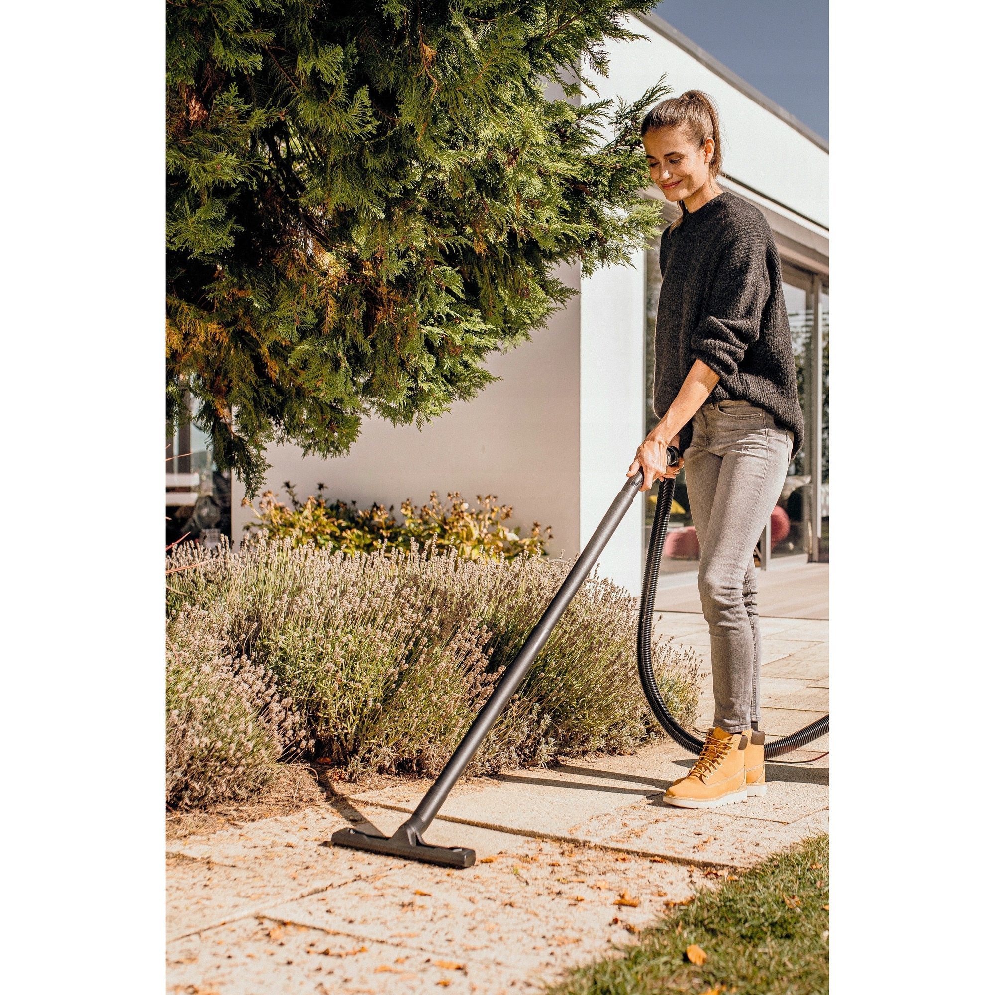 Aspirator Karcher WD 3, umed/uscat, 200 Air Watt, 17L, 4m cablu, 5 accesorii