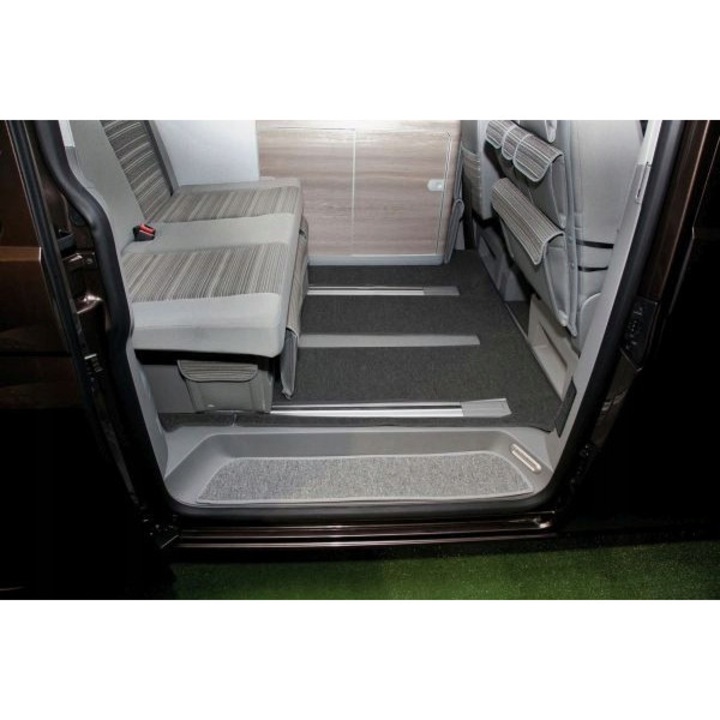 Covoras auto Brunner 0201232N pentru Volkswagen T5 California Beach 2011, 100% poliester, 4 sine, 2.3kg