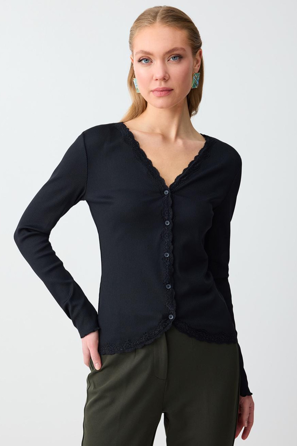 JIMMY KEY, Cardigan tricotat fin cu terminatii valurite, Negru