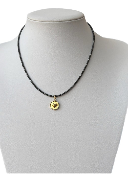 Minimalista női nyaklánc, szív medál, arany, fekete hematit, 42cm