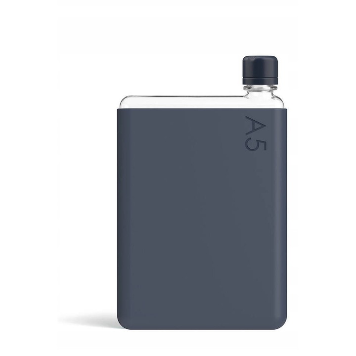 Бутилка Memobottle A5 750 ml, тъмносиня, от пластмаса Tritan, устойчива на удари