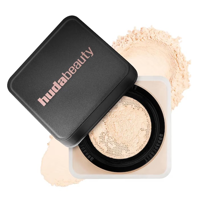 Pudra de fixare Huda Beauty Pound Cake, control al sebumului, Textura catifelata, uniformizeaza tenul, finisaj mat, transparenta, 20 g