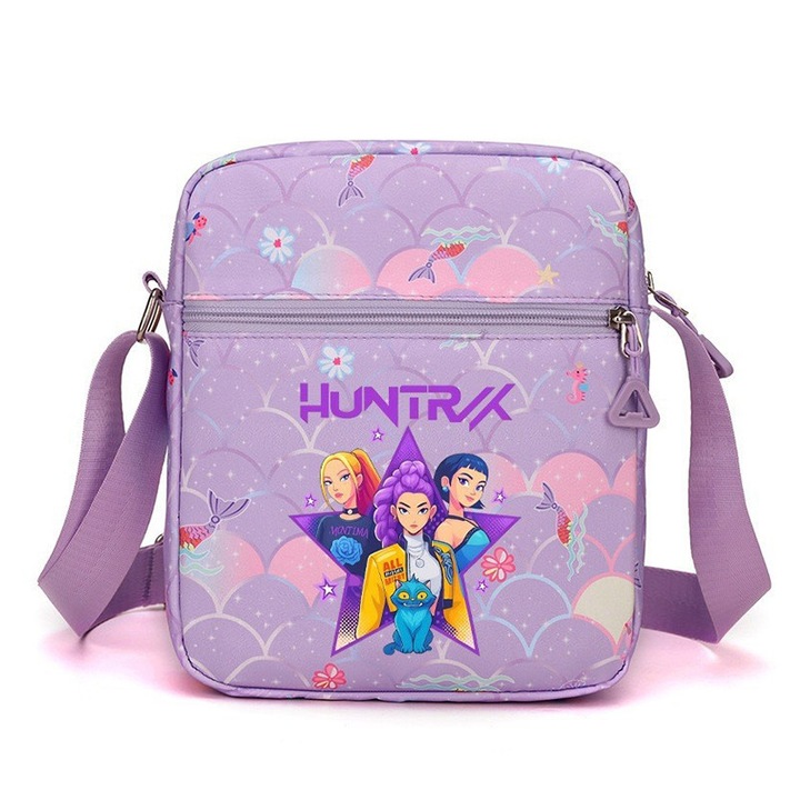Geanta KPop Demon Hunters Mini Crossbody Bag, aceeasi geanta de umar purtata de idolii coreeni, cu un design de desene animate, Violet
