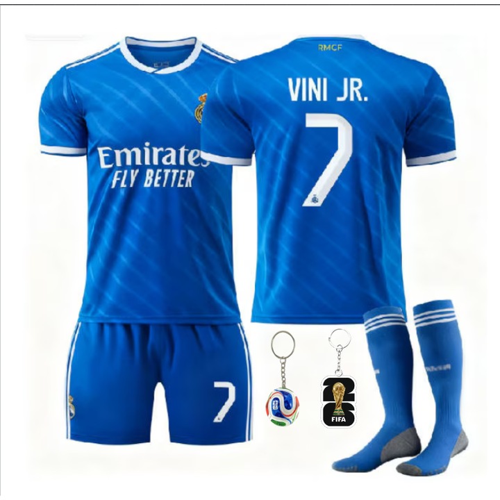 Tricou Real Madrid Vinicius Jr. 25/26, set cu pantaloni scurti si sosete, multicolor, Multicolor
