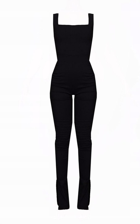 Salopeta dama, Prettylittlething, mulata, decolteu patrat, neagra