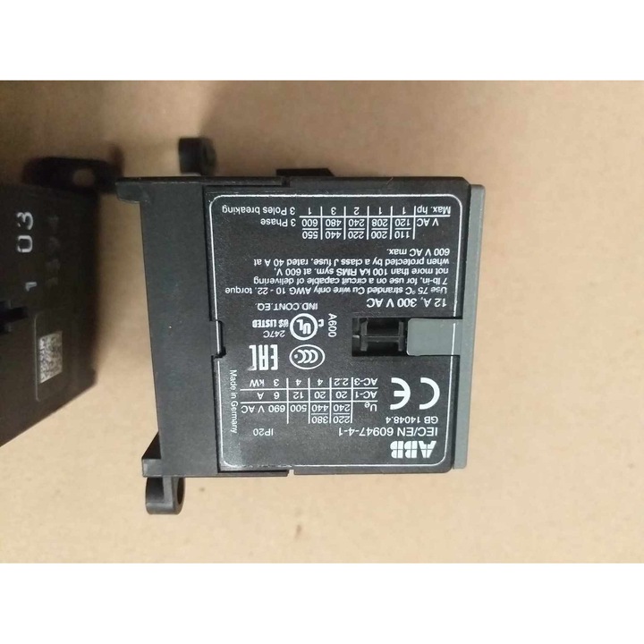 ABB B6-30-01-01 kontaktor, 3-pólusú, 4KW/400V, 12A AC-3, 20A AC-1
