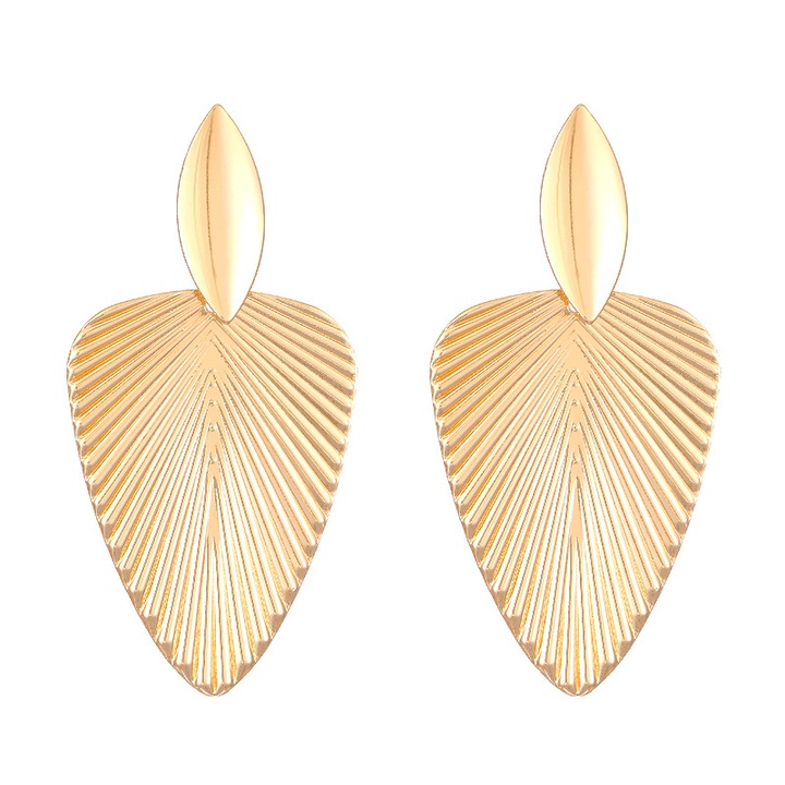 Cercei dama aurii cu design in forma de evantai, 7cm, 10g