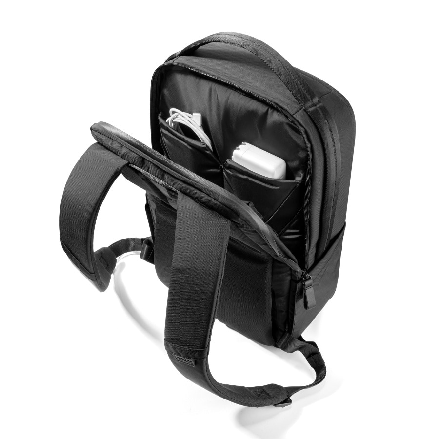 Rucsac pentru laptop Tomtoc Voyage T50, capacitate 20L, negru, dimensiuni 45x33x17cm