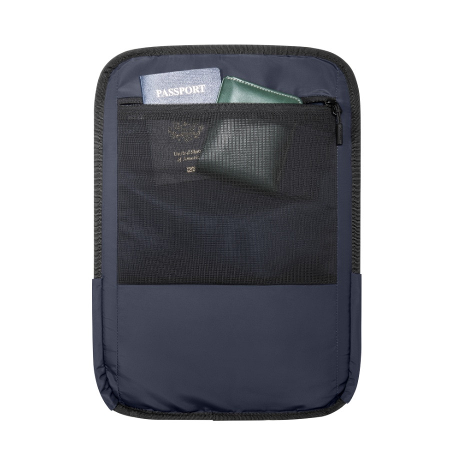 Rucsac pentru laptop Tomtoc Voyage T50, capacitate 20L, negru, dimensiuni 45x33x17cm