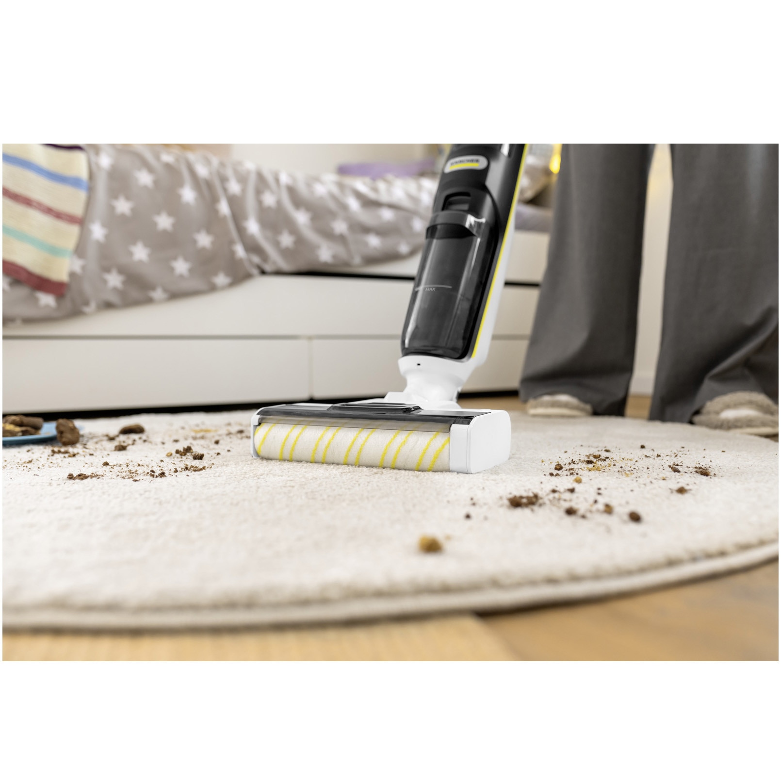 Aspirator vertical Karcher FCV 4 Dry, aspira uscat, aspira umed, spalare, autonomie 30 minute