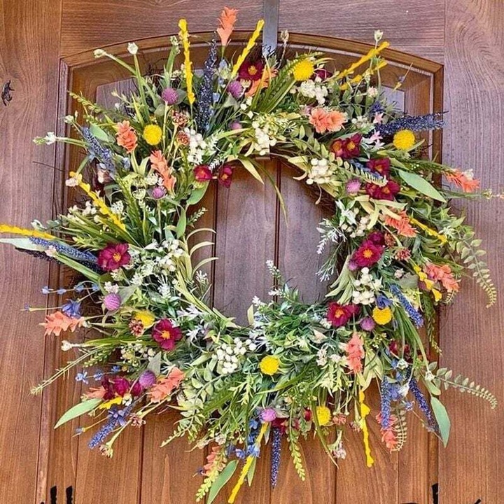 Coroana decorativa artificiala cu flori salbatice, multicolor, 30x30cm