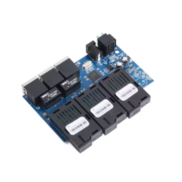 Optikai média konverter, 3 SC csatlakozó, 3 RJ45 csatlakozó, 100M, 1 310/1 550 nm