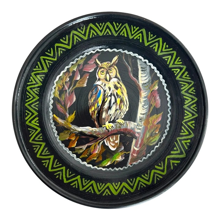Farfurie decorativa ceramica neagra Marginea - Pictata manual cu bufnita pe creanga, 24 cm