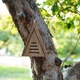 Casuta pentru buburuze, Relaxdays, triangulara, maro, pentru gradina sau balcon