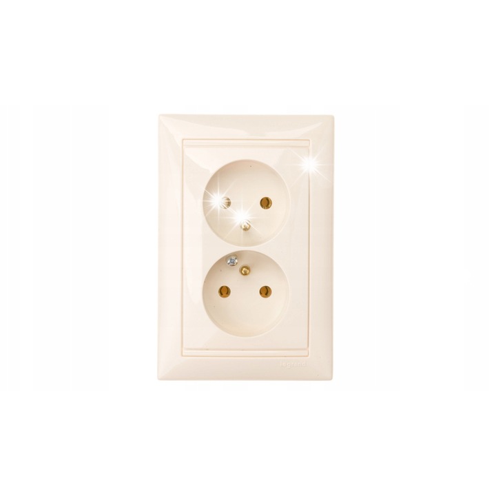 Двоен контакт, Legrand, Valena, 16A, IP20, кремав