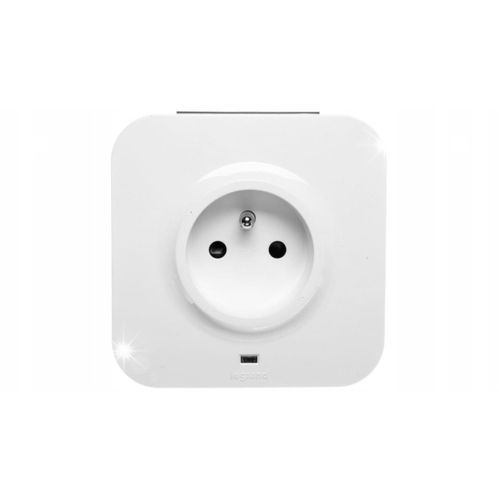 Контакт с USB зарядно Legrand 2P+Z, 2 USB гнезда, защита от пренапрежение, 86x87x63mm, комплект с USB-MicroUSB кабел 1м