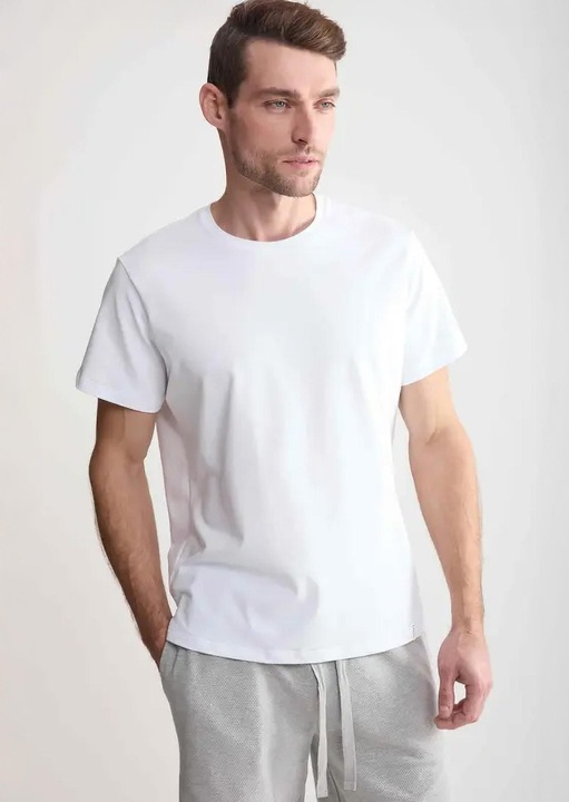 Férfi póló, Naviale, Regular Man Charlie, Fehér, Ultra Lightcotton fésült pamut, Laza szabás oldalsó hasítékokkal, Irritáló címke nélkül, Nyaktámasztó szalag, Prémium alapminőség, Kényelmes mindennapi viselet, Fehér