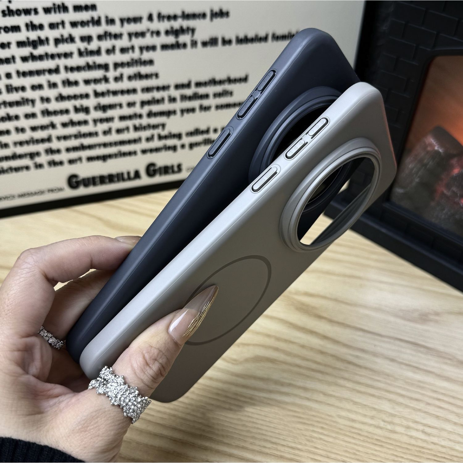Husa pentru Honor Magic8 Pro, MagSafe, PC cu finisaj catifelat, margini suprainaltate pentru camera, rezistenta la caderi, negru