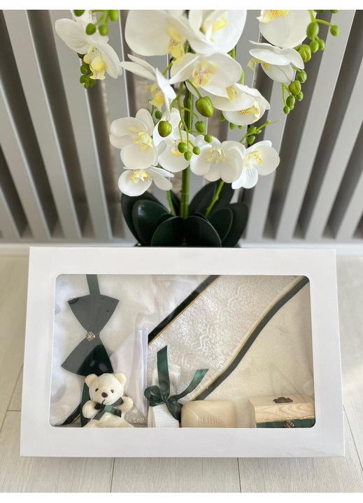 Trusou pentru Botez, 10 Piese din Bumbac, Cu Funda, din Catifea, Si broderie aplicata, Verde
