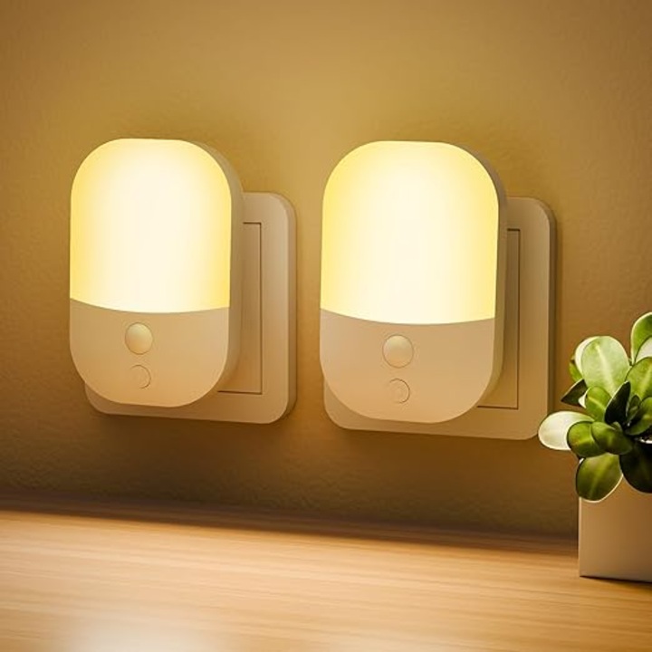 Set 2 lampi veghe cu senzor crepuscular, 5 niveluri luminozitate, alb cald 3000K, 0.3W