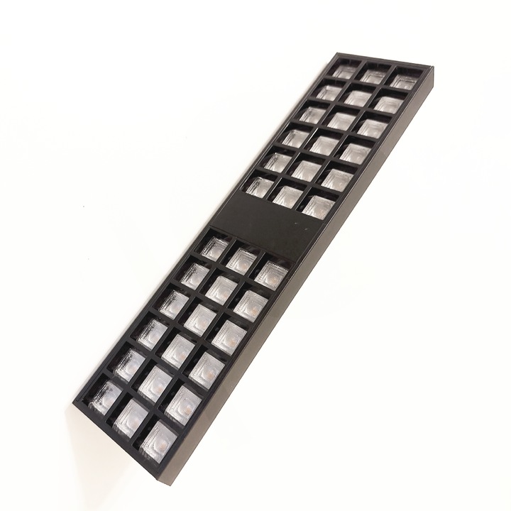 Mágneses sínre szerelhető lámpatest, 4000K, CREE Chips, 9 W, IP 20, 259 lumen