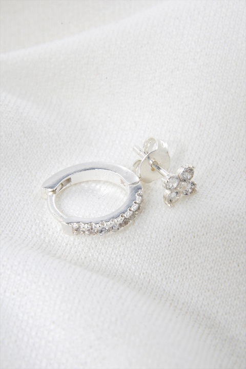 Atelier Miu, 925 Sterling ezüst fülbevaló cirkóniával díszítve, Ezüstszín