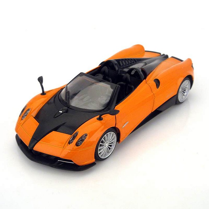 Sparkys Pagani Huayra Roadster 1:24 fém autómodell, hang- és fényeffektusokkal, nyitható ajtókkal, fém/műanyag, narancssárga/fekete, 1 db