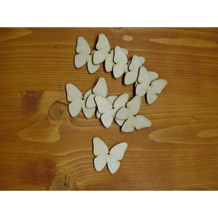 Natúr fa - Lepke 4,5x5cm 10db/csomag – festéshez és dekorációhoz