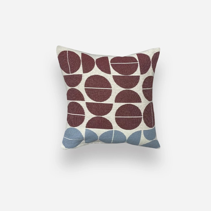 Hogai Bauhaus bordó díszpárna, jacquard, 47x47cm, bordó-ekrü-halványkék