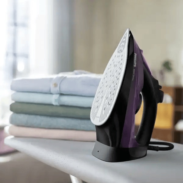 Fier de călcat PHILIPS DST503080, Mov, 2400W, 320 ml, Abur 45 g/min, Talpă: Steamglide