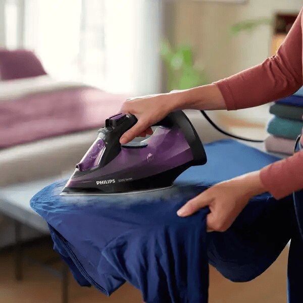 Fier de călcat PHILIPS DST503080, Mov, 2400W, 320 ml, Abur 45 g/min, Talpă: Steamglide