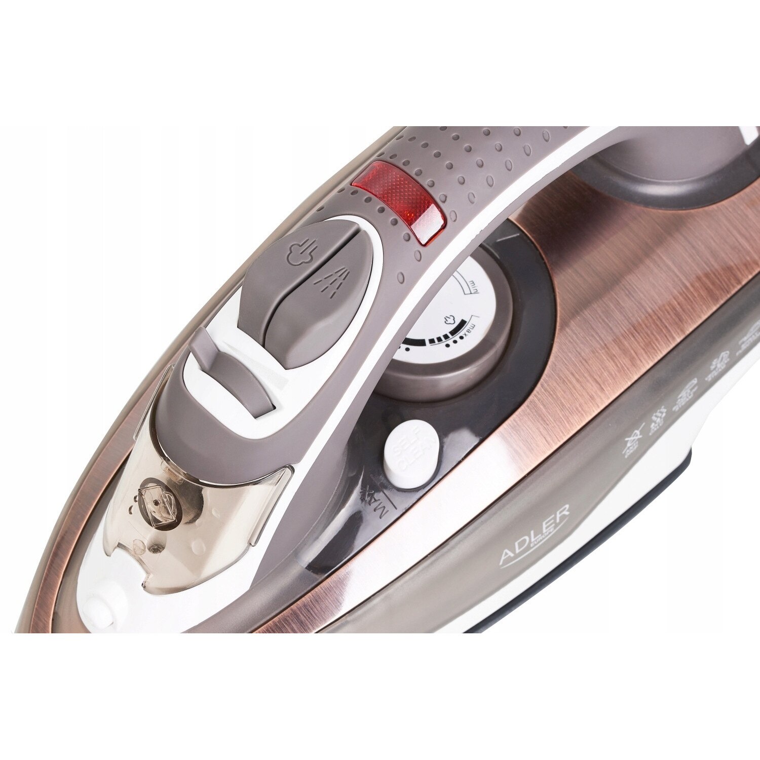 Fier de calcat cu aburi ADLER AD 5030, talpa ceramica, putere maxima 3000W, rezervor 310ml, abur continuu 20 g/min, lovitura abur 70 g/min, anti-calcar, auto-curatare, pulverizator, blocare picurare, cupru/alb