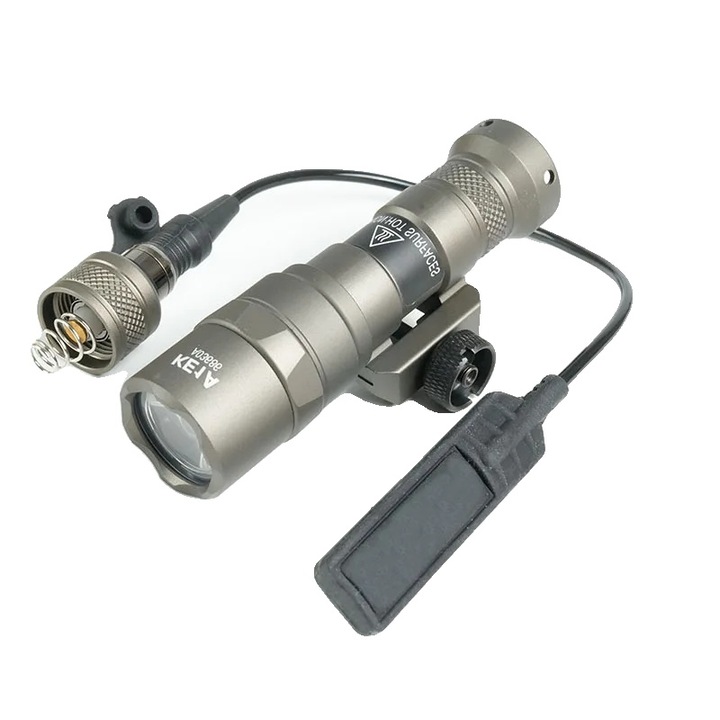 DE-M300B taktikai lámpa, 500 lumen, tartós alumínium ház, LED, 300 m hatótáv, 20 mm-es sínnel kompatibilis, Fémes szürke, 1 db