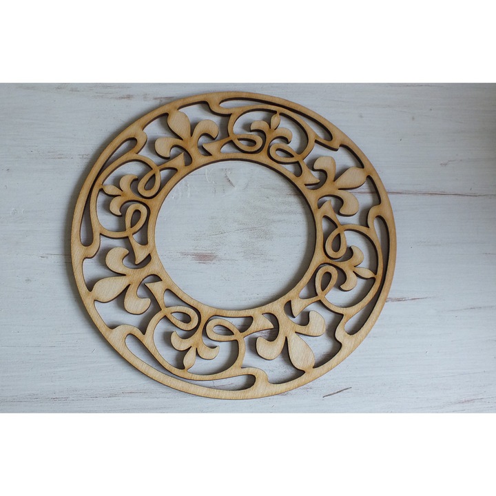 Lemn natural - Cerc cu model ajurat 20cm – pentru coronițe și decorațiuni de masă