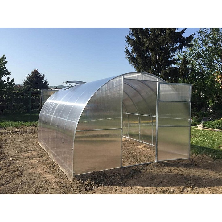 Sera/Solar Mat PLUS íves szerkezettel, horganyzott acélvázzal, 4 mm-es cellás polikarbonát borítással UV-szűrővel, átlátszó, 3 x 2 x 6 m
