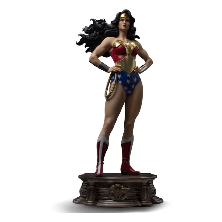 Iron Studios DC Trinity szoborfigura - Legacy Replica 1/4 Wonder Woman, polystone, kézzel festett, limitált kiadás, többszínű, 56 cm
