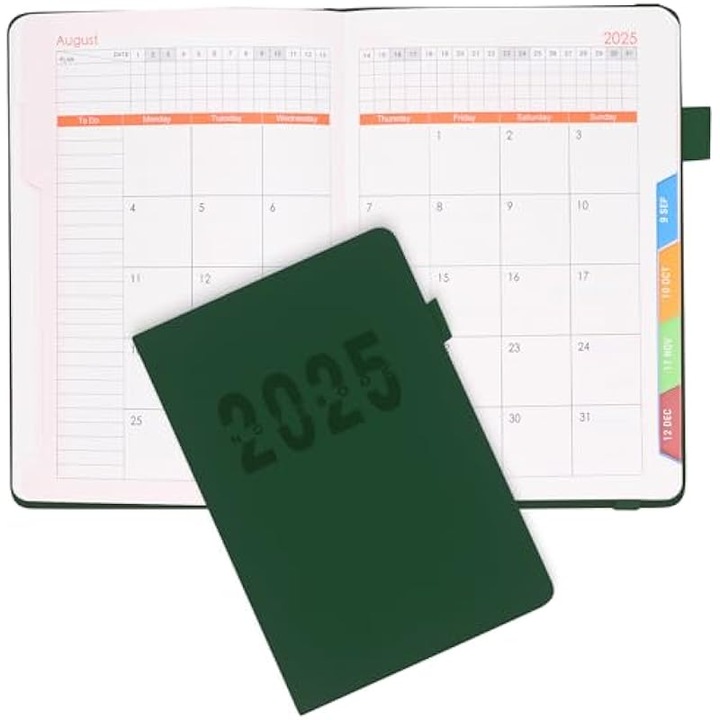 Agenda/planner 2025 A5, zilnic 1 zi pe pagina, coperta hardcover din piele ecologica, elastic inchidere, suport pix, 2 semne de carte, buzunar interior, verde, 21.5 x 14.5 cm