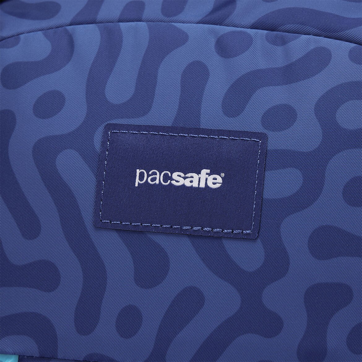 Rucsac urban antifurt Pacsafe GO 15L, protectie RFID, compartiment laptop 13”, albastru
