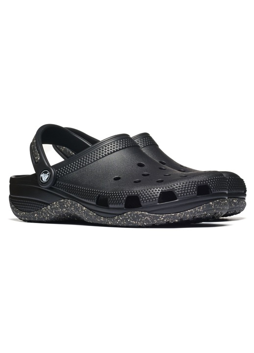 Crocs Classic Evo klumpa, fekete, EVA hab, modern design, vízálló