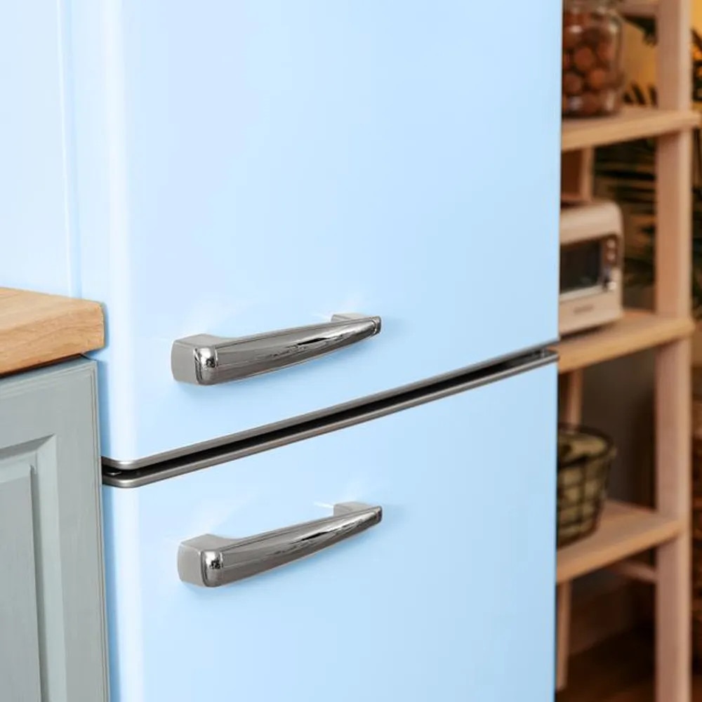 Combina frigorifica Retro Cecotec, Bolero CoolMarket Combi Origin, 300 litri, H 191.5 cm, congelator 84 litri, racire ventilata, compartimentare optimizata, termostat mecanic, 3 rafturi sticla ajustabile, Crisper Box, Big Box congelator, blue pastel