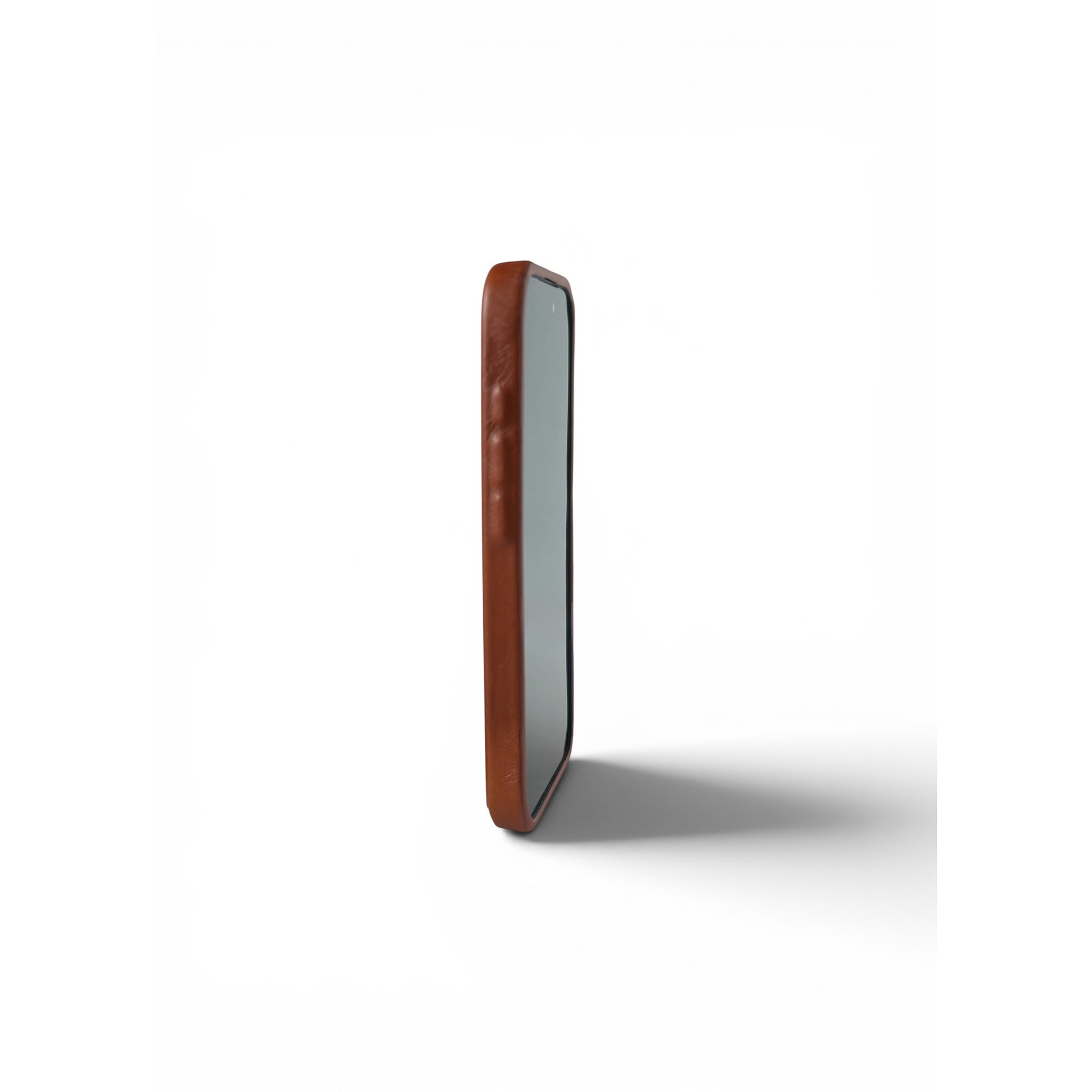 Husa pentru iPhone 17 din piele naturala full-grain, compatibila MagSafe, Light Brown