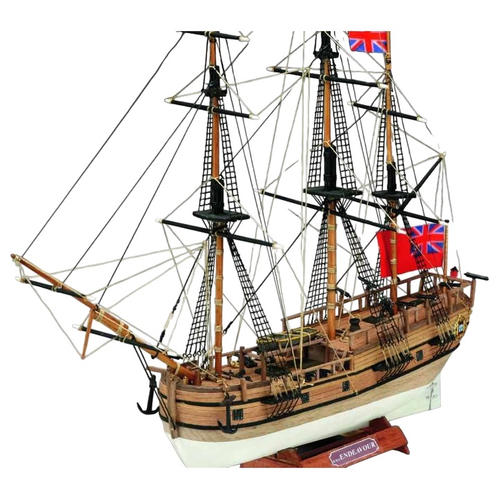 Kit de construit corabie din lemn HMS Endeavour, Lungime 30cm, Scara 1:143, 14+