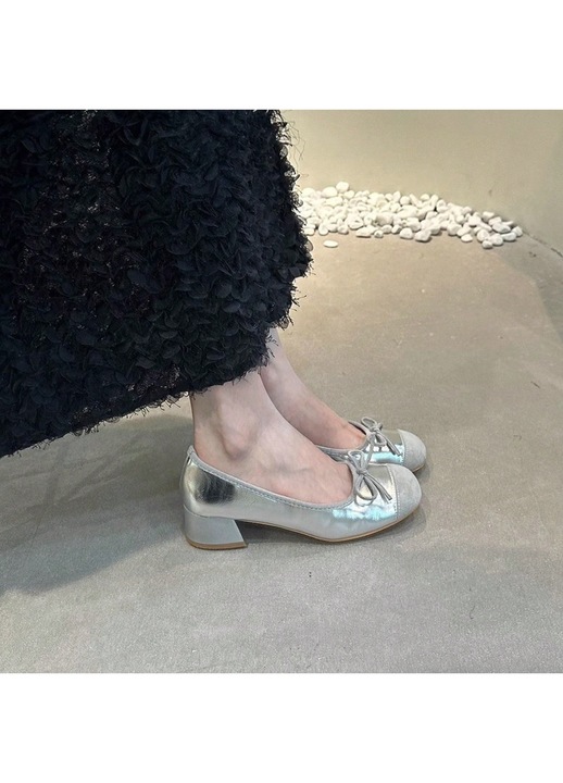 Pantofi dama, argintii, cu toc gros, decupat, stil elegant, pentru primavara si vara