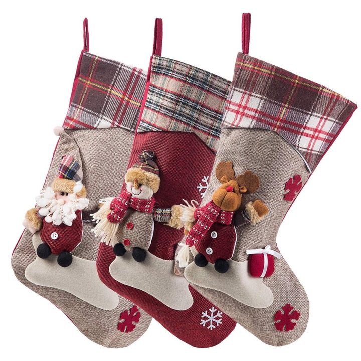 Sosete de Craciun tartan cu decoratiuni 3D, rosu-negru, 45cm, spatioase