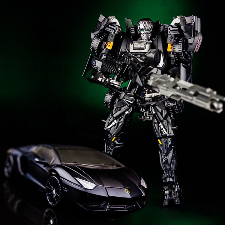 Играчка Робот Трансформър 2-в-1 Dark Lockdown, V-Class 18см, ABS и Метална Сплав, Кола Lamborghini, Включени Аксесоари, Черен/Златист